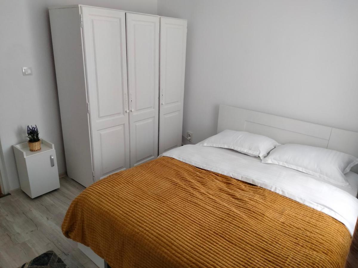 알바루리아 Bulevard Apartament 아파트 외부 사진